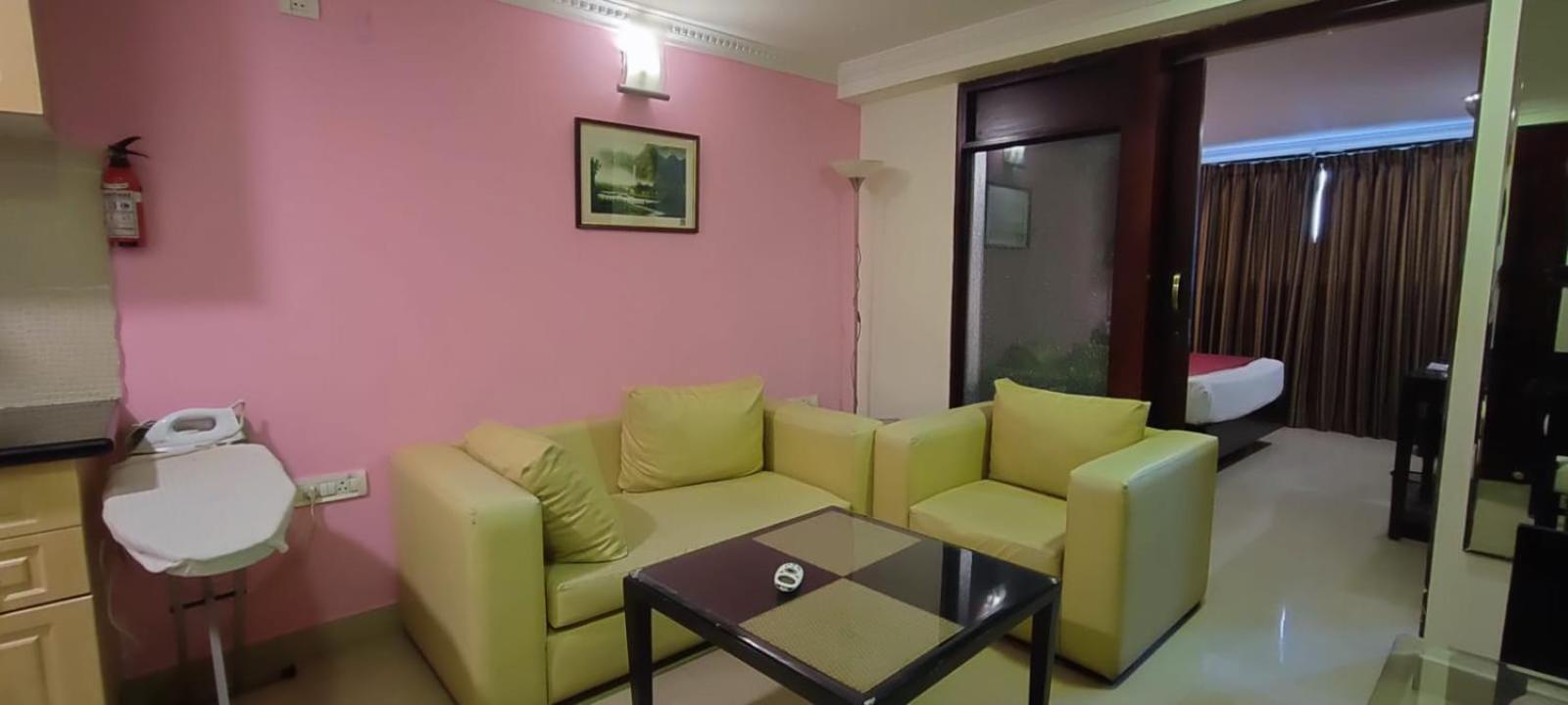 Shilton Suites Bangalore Luaran gambar