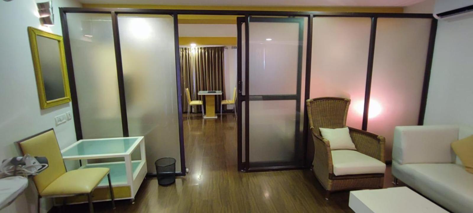 Shilton Suites Bangalore Luaran gambar
